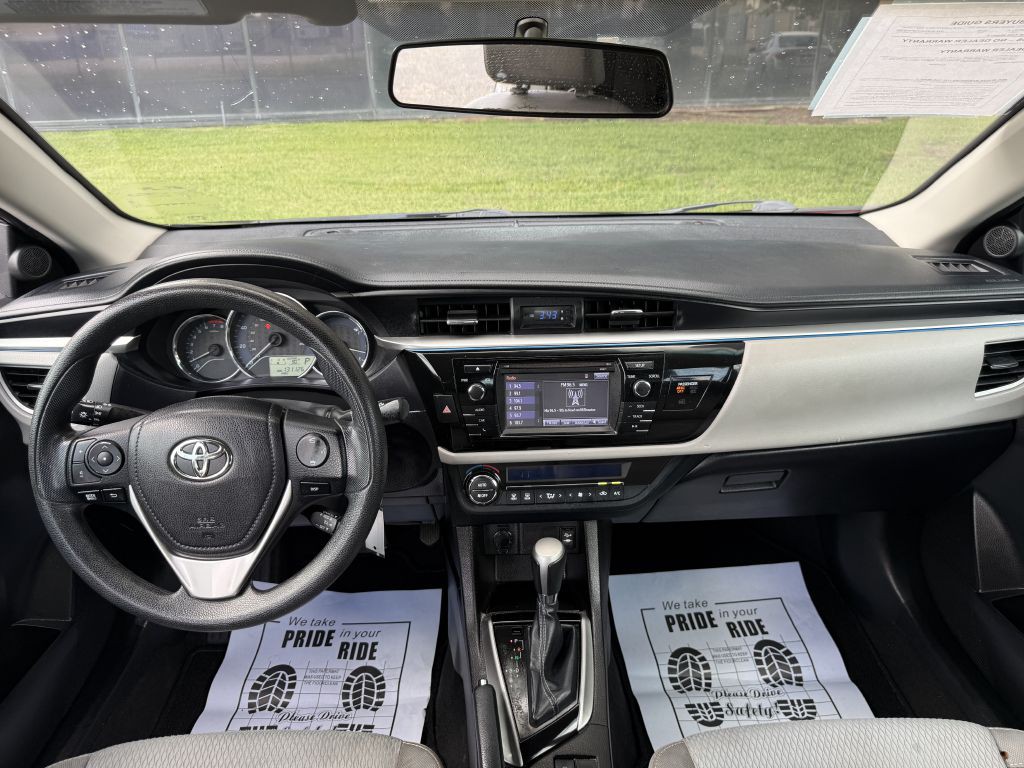 2016 Toyota Corolla Image 12