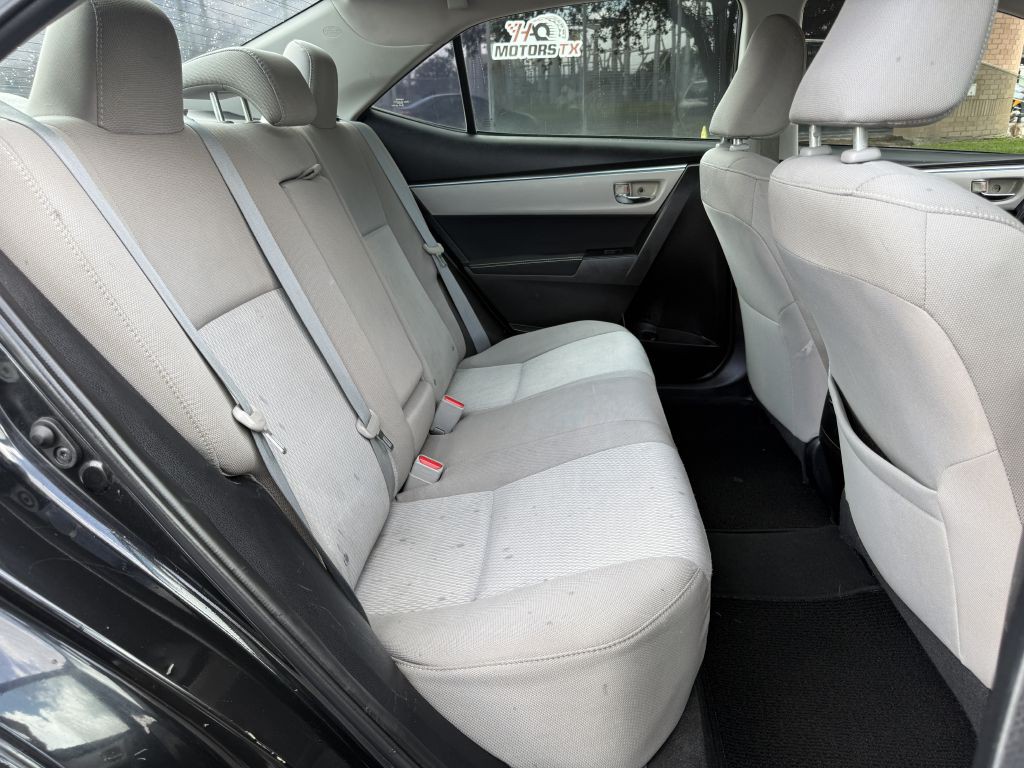 2016 Toyota Corolla Image 17