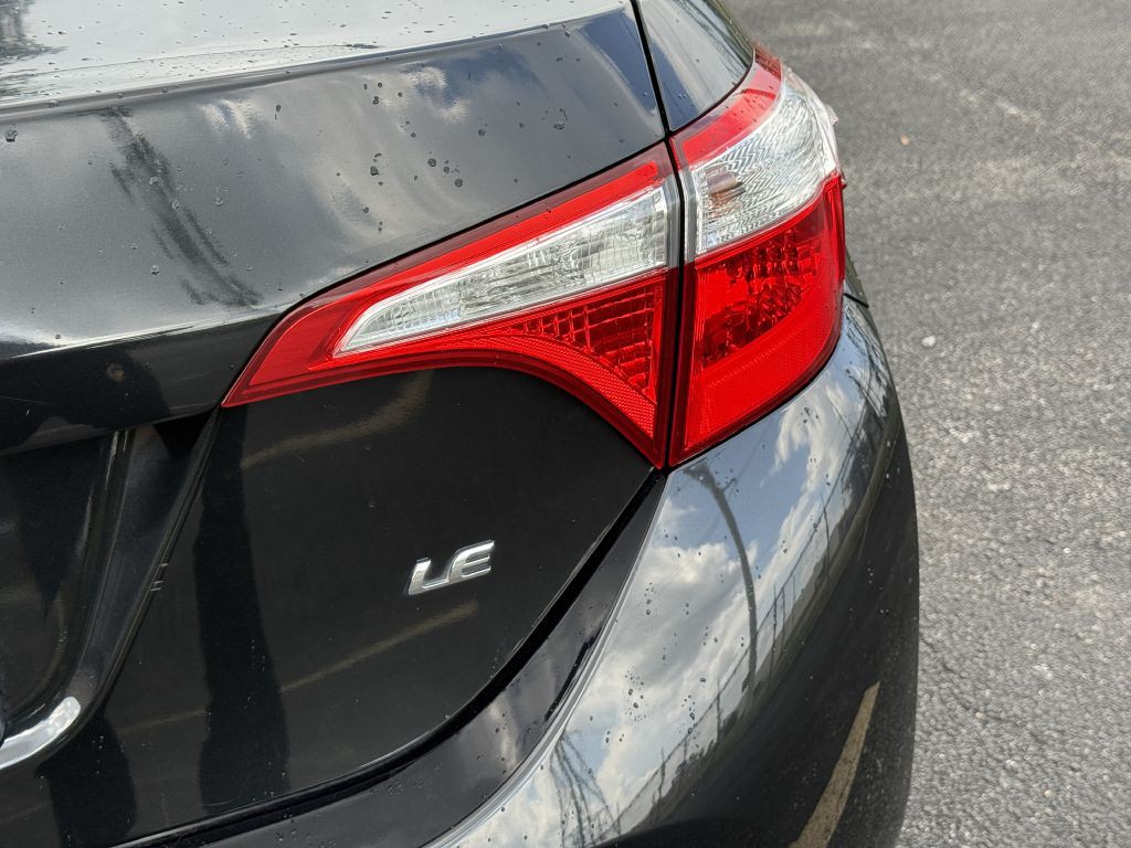 2016 Toyota Corolla Image 19