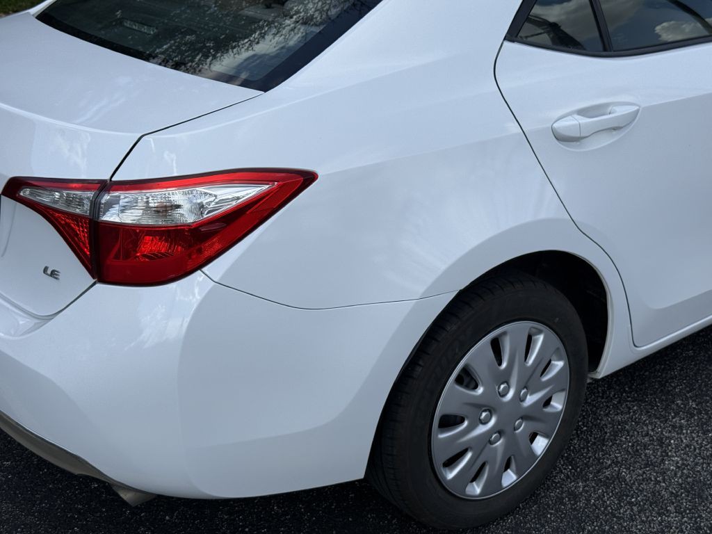 2015 Toyota Corolla Image 12
