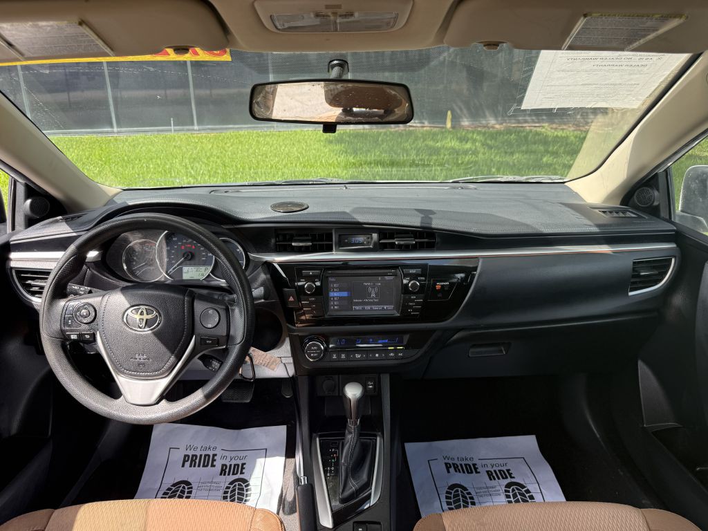 2015 Toyota Corolla Image 14