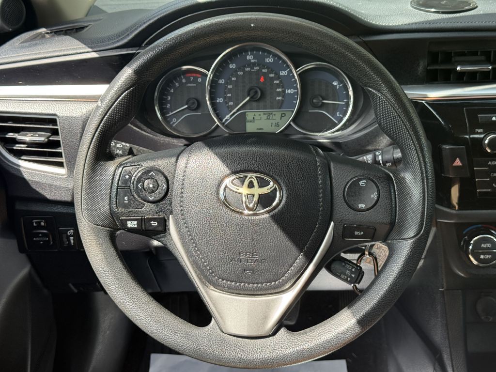 2015 Toyota Corolla Image 15