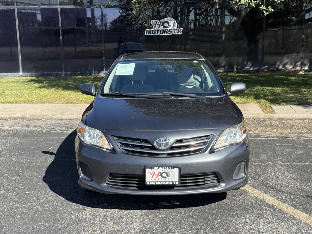 2013 Toyota Corolla Image 2