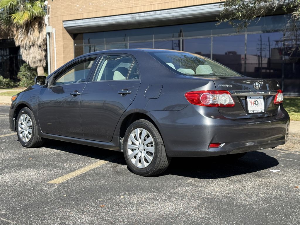 2013 Toyota Corolla Image 3