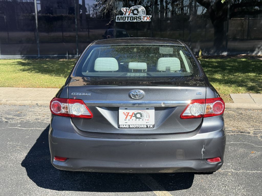 2013 Toyota Corolla Image 6