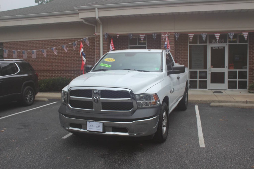 2013 RAM 1500 Image 1