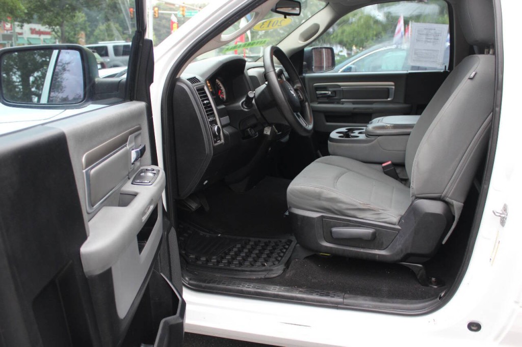 2013 RAM 1500 Image 12