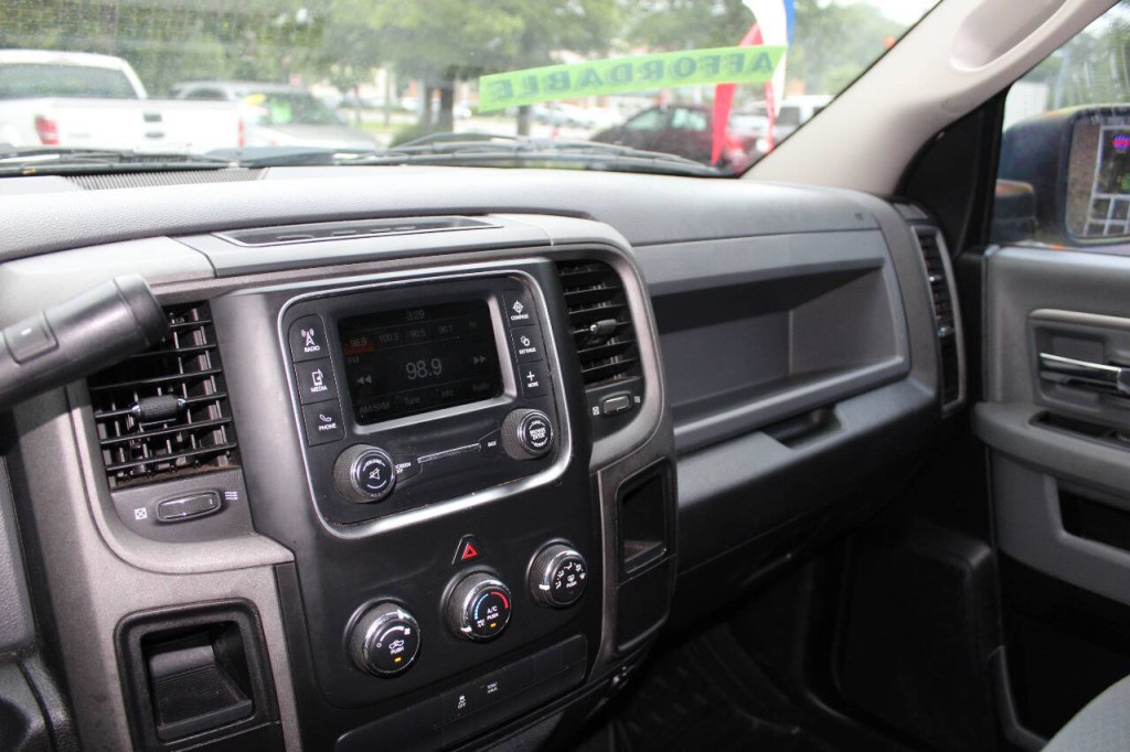 2013 RAM 1500 Image 17