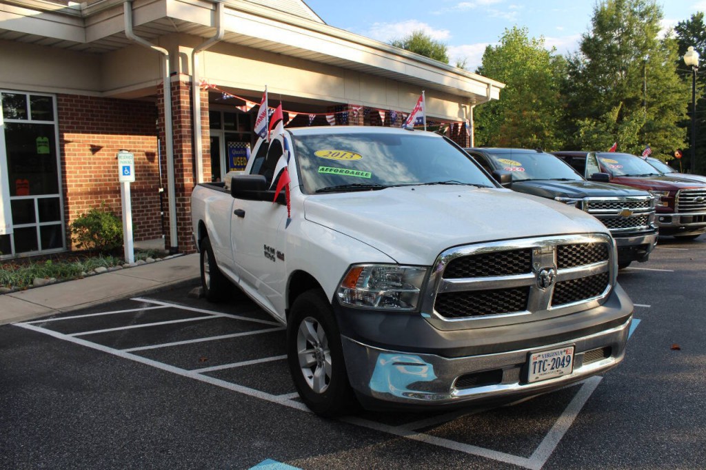 2013 RAM 1500 Image 2