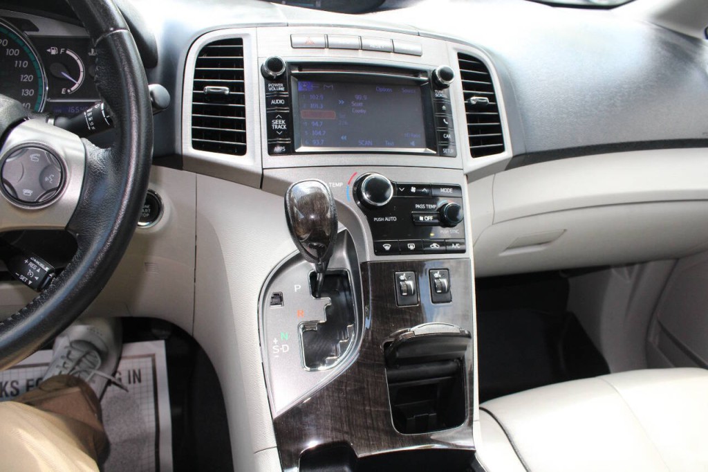 2013 Toyota Venza Image 13