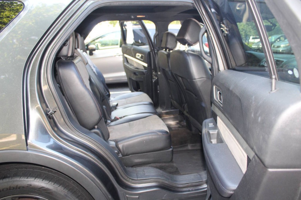 2017 Ford Explorer Image 11