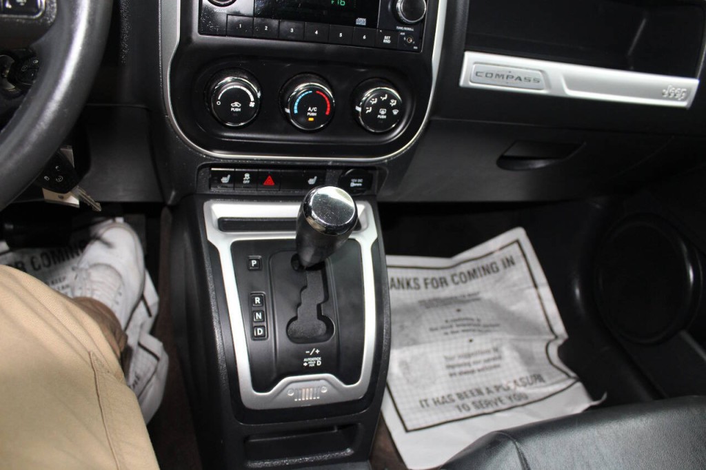 2014 Jeep Compass Image 15