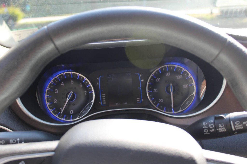 2017 Chrysler Pacifica Image 11