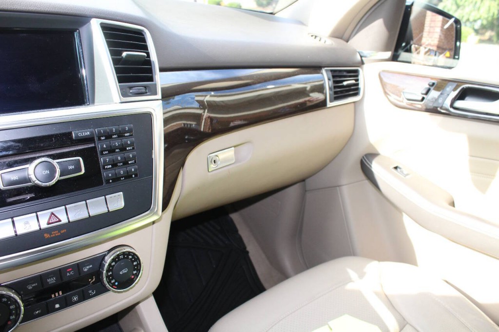 2015 Mercedes-Benz M-Class Image 17