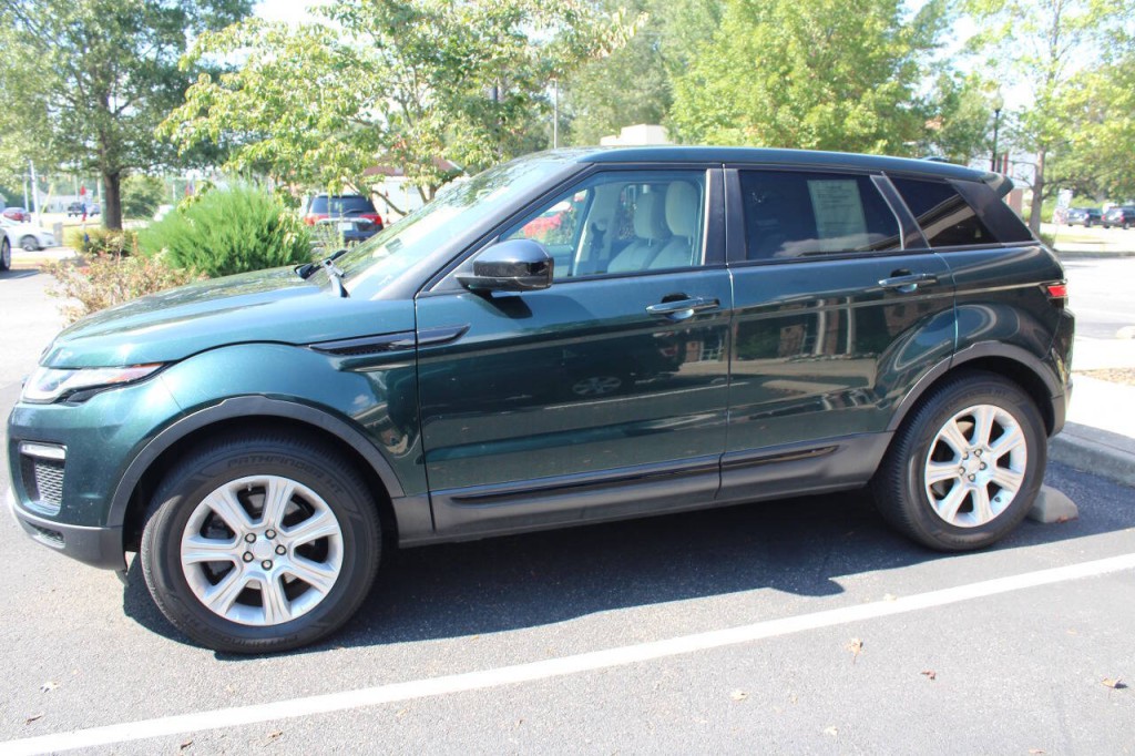 2017 Land Rover Range Rover Evoque Image 3
