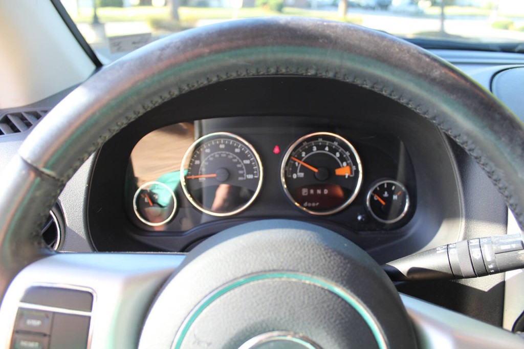 2016 Jeep Compass Image 11