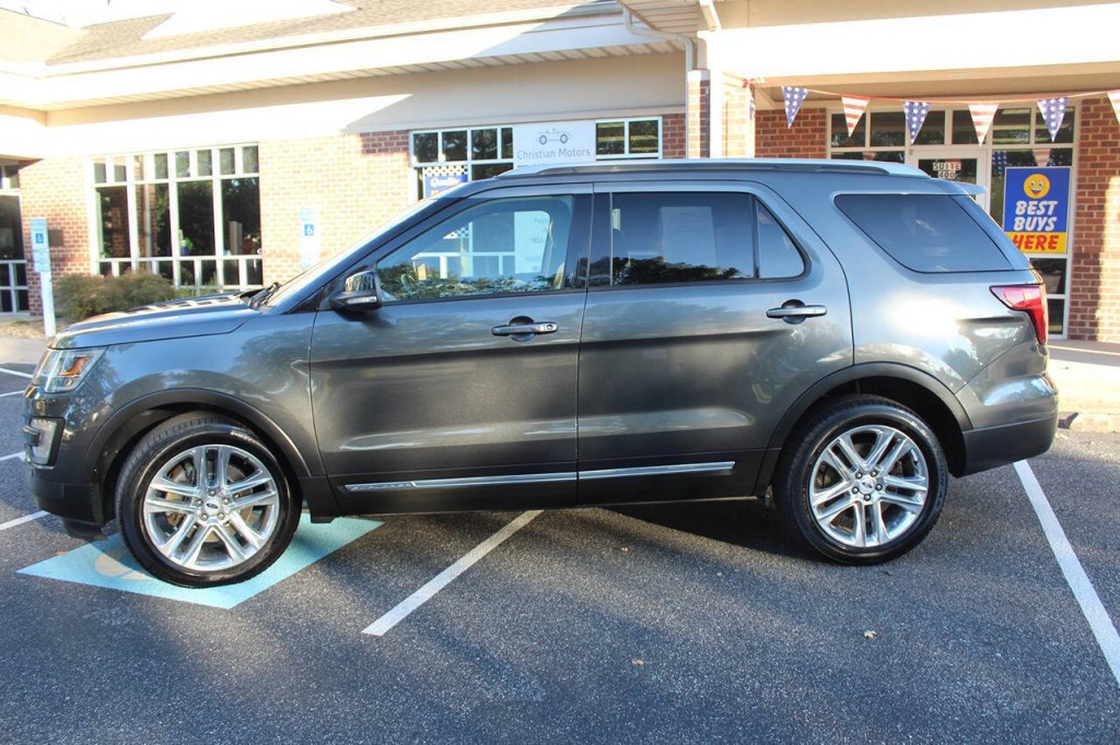 2017 Ford Explorer Image 3
