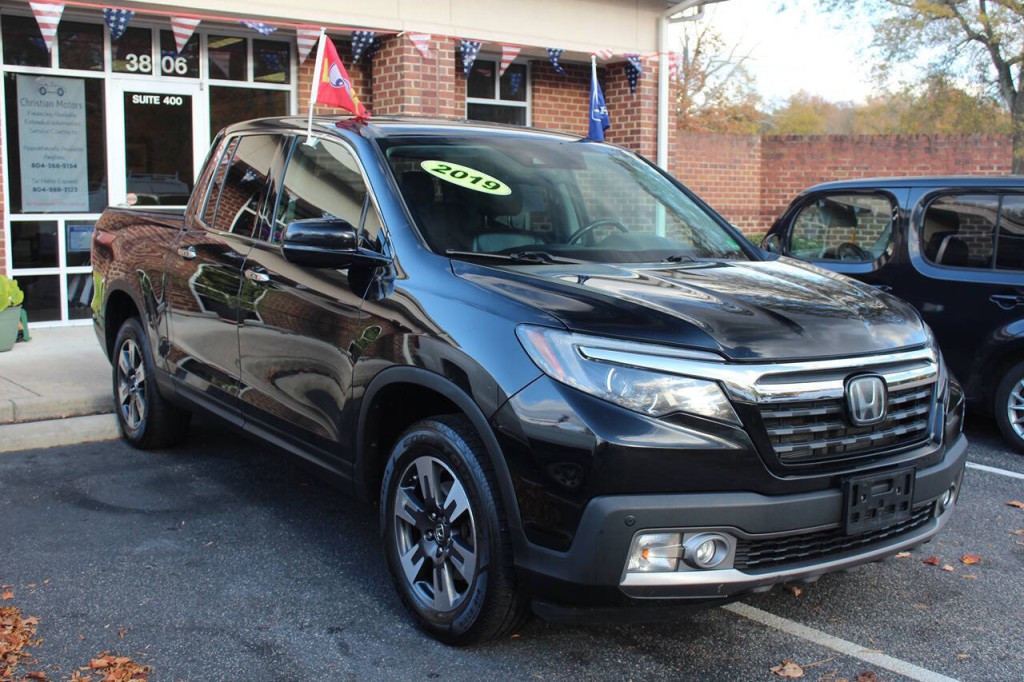 2019 Honda Ridgeline Image 3