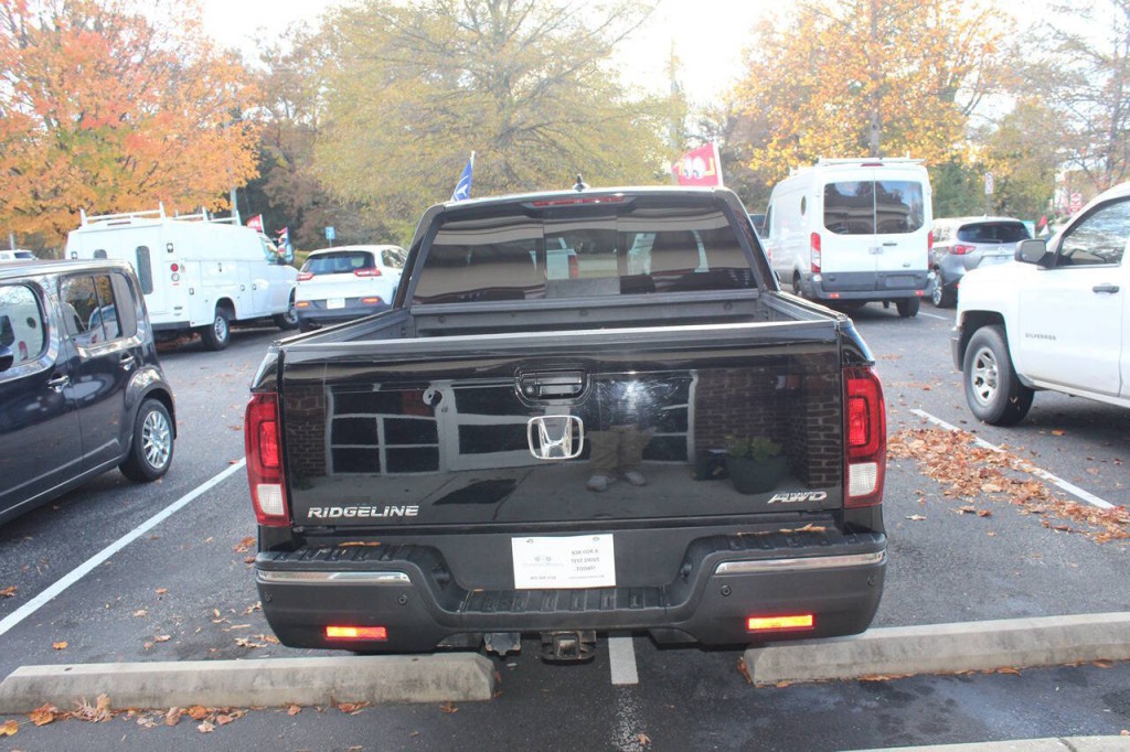 2019 Honda Ridgeline Image 5