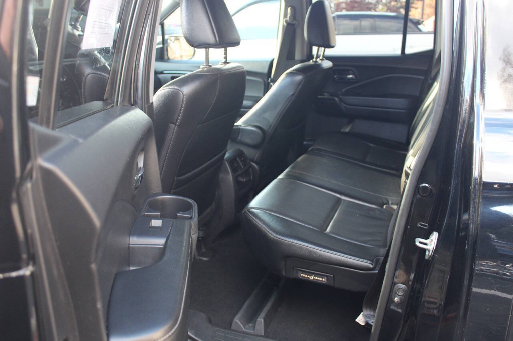 2019 Honda Ridgeline Image 9