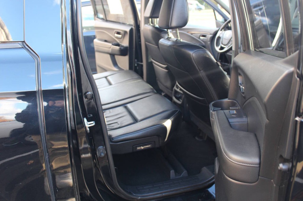 2019 Honda Ridgeline Image 11