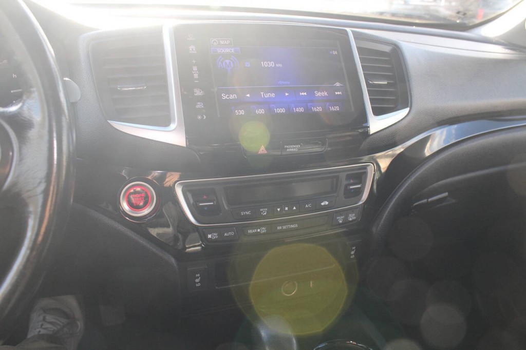 2019 Honda Ridgeline Image 15