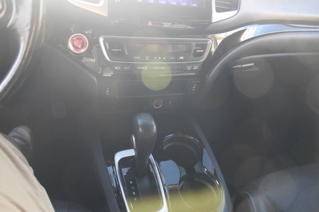 2019 Honda Ridgeline Image 19