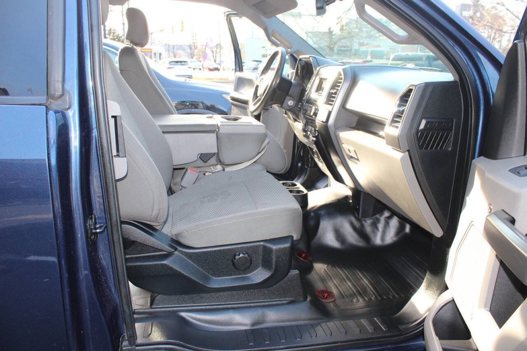 2016 Ford F-150 Image 9