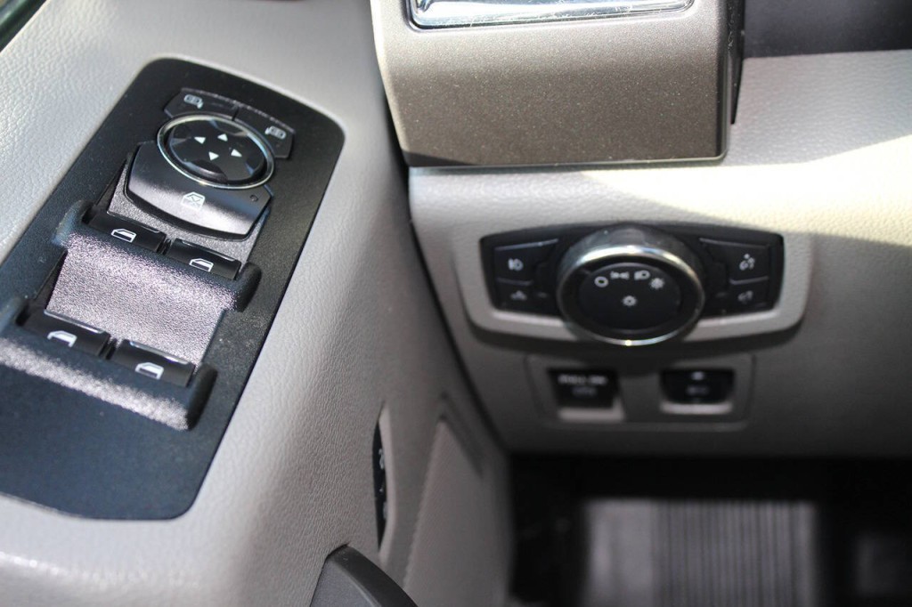 2016 Ford F-150 Image 12