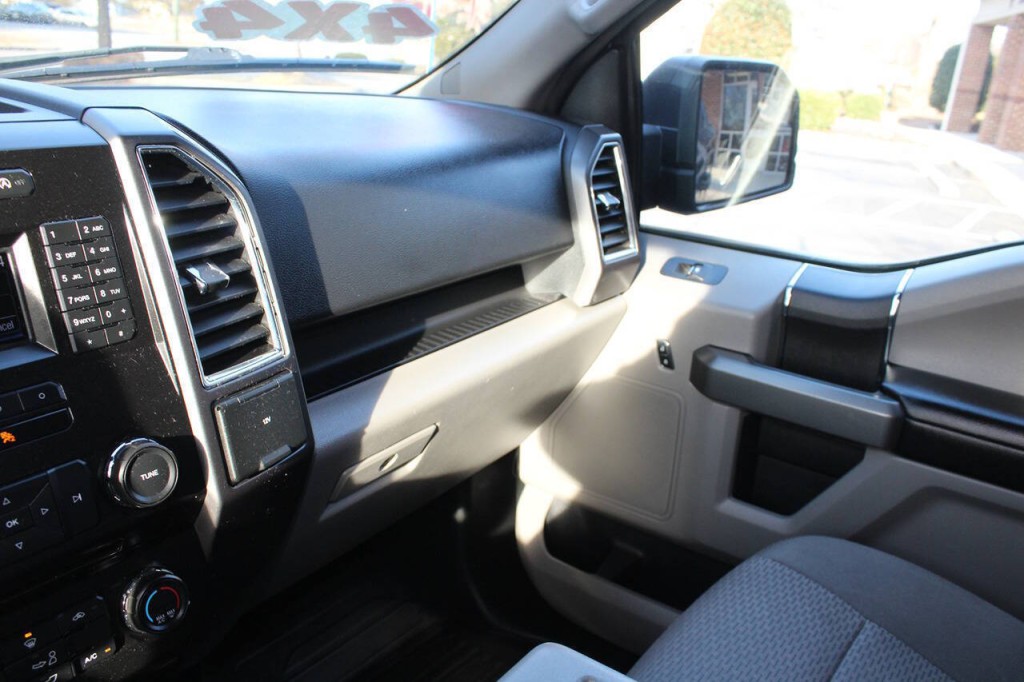 2016 Ford F-150 Image 18