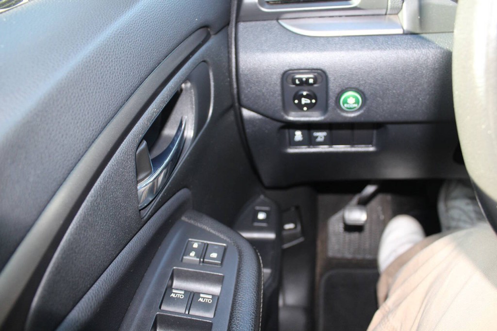 2017 Honda Ridgeline Image 12