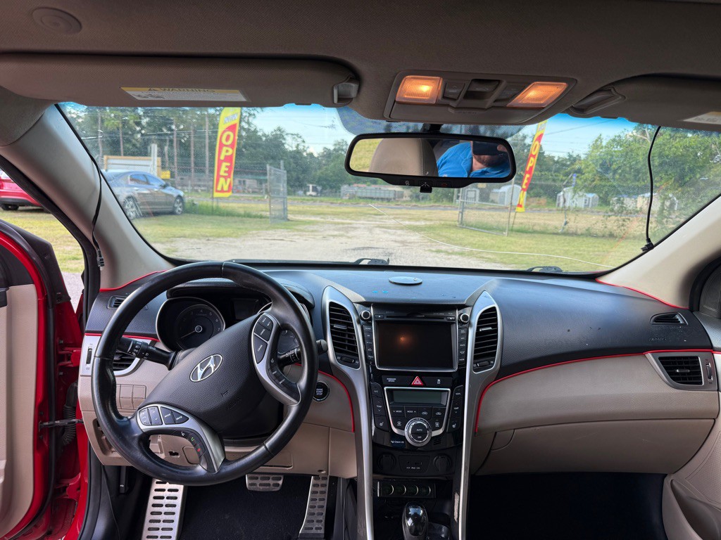 2013 Hyundai Elantra Image 13
