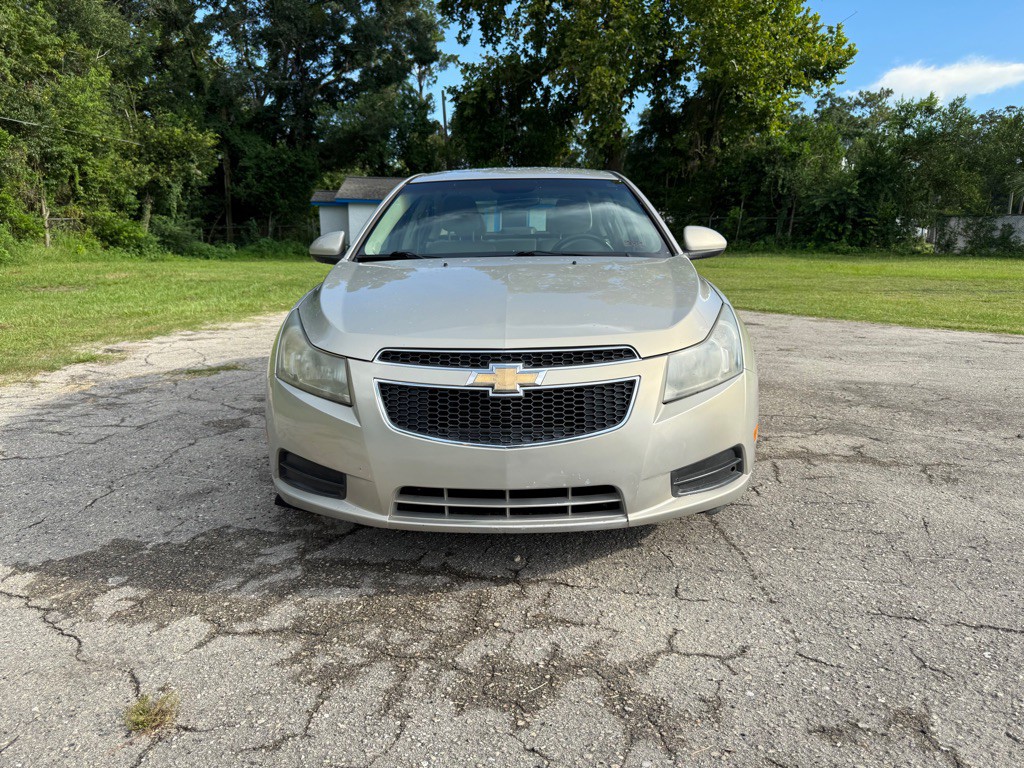 2012 Chevrolet Cruze Image 2