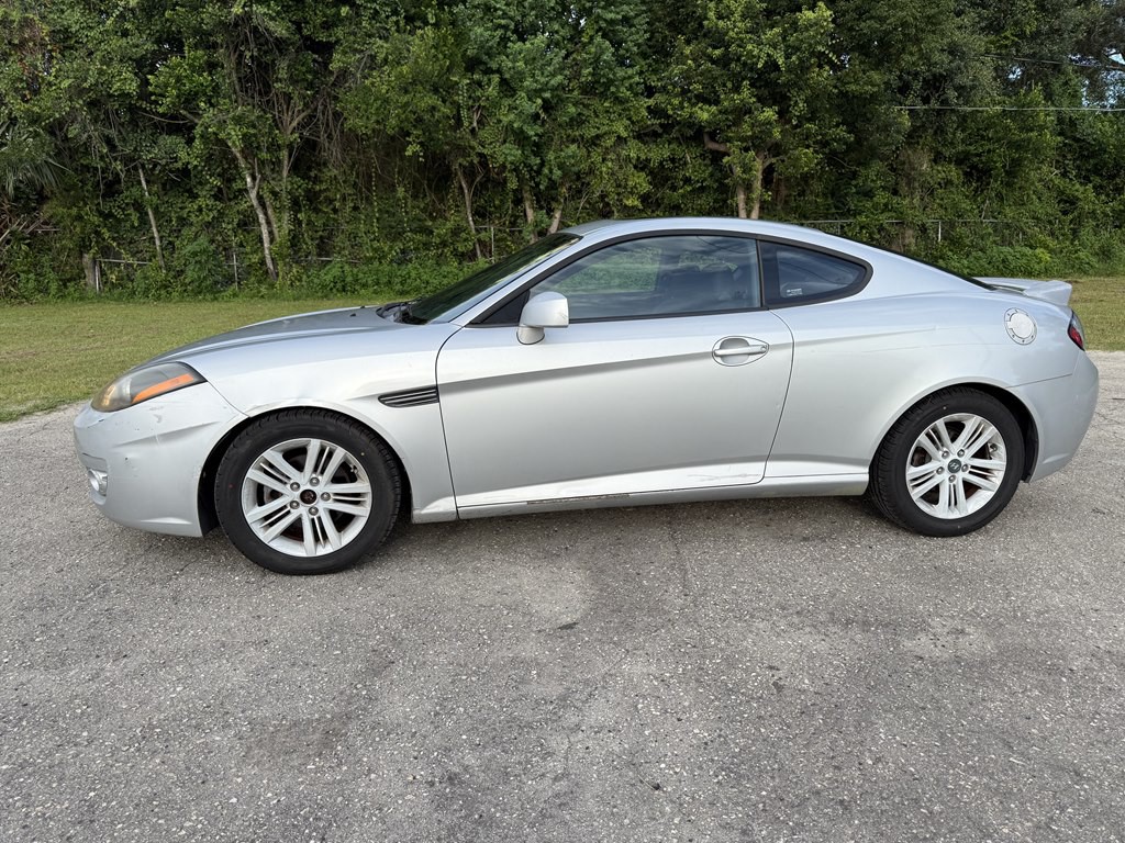 2008 Hyundai Tiburon Image 3