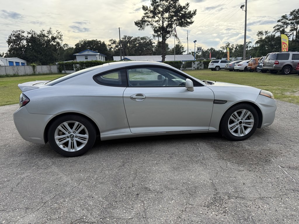 2008 Hyundai Tiburon Image 6