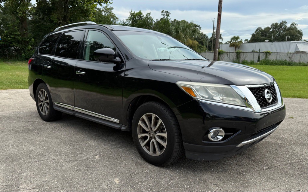 2015 Nissan Pathfinder Image 9