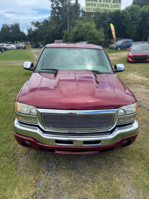 2005 GMC Sierra 1500 Image 2