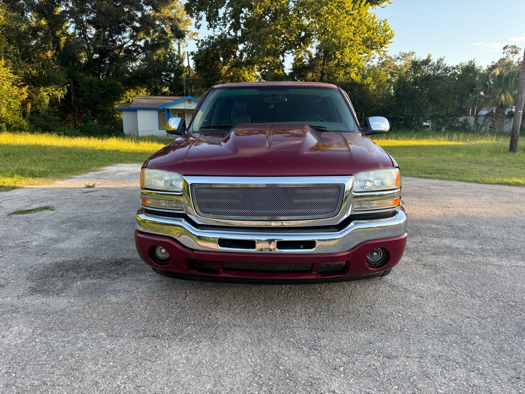 2005 GMC Sierra 1500 Image 2