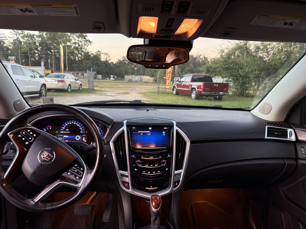 2013 Cadillac SRX Image 16
