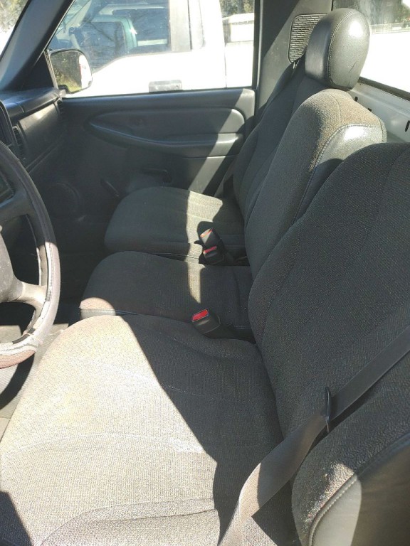 2000 Chevrolet Silverado 1500 Image 7