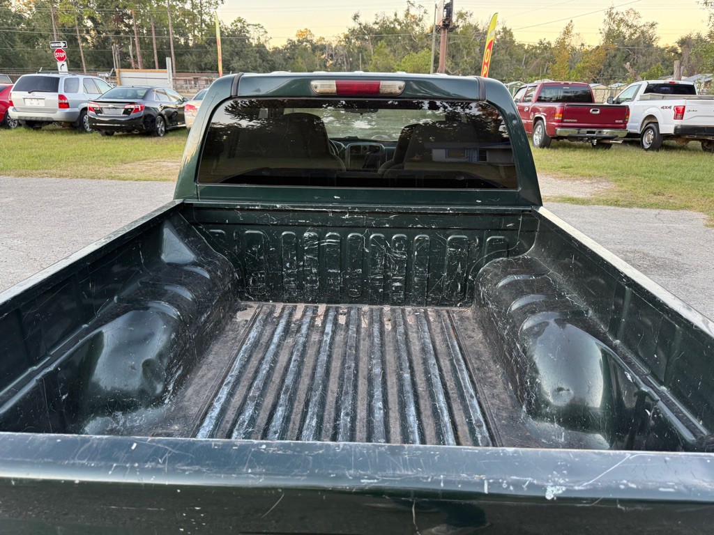2005 Chevrolet Colorado Image 9