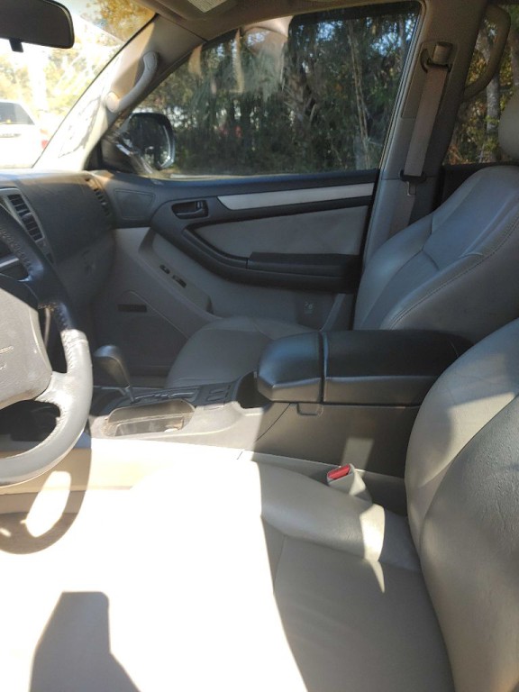 2004 Toyota 4Runner Image 5