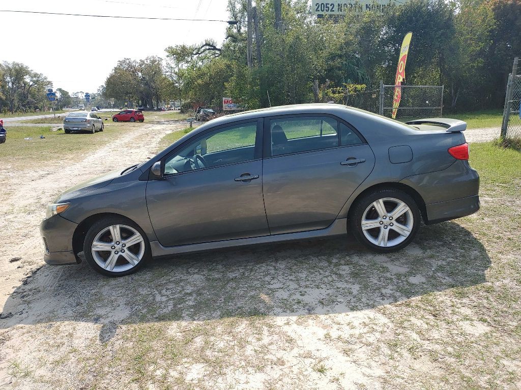 2013 Toyota Corolla Image 3