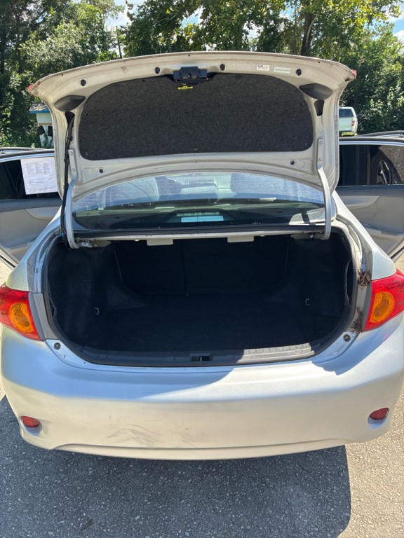 2010 Toyota Corolla Image 11