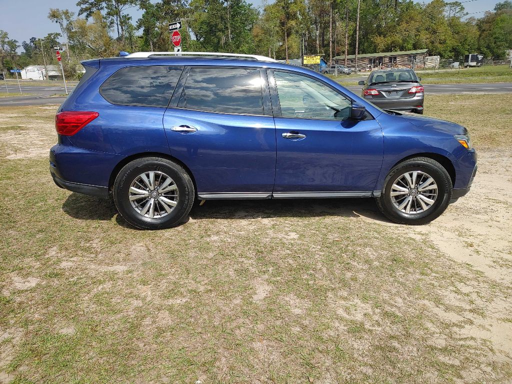 2019 Nissan Pathfinder Image 4