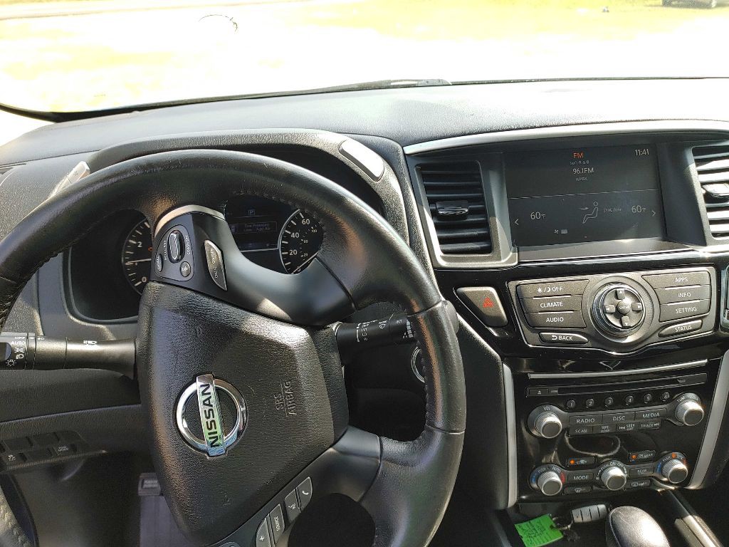 2019 Nissan Pathfinder Image 13
