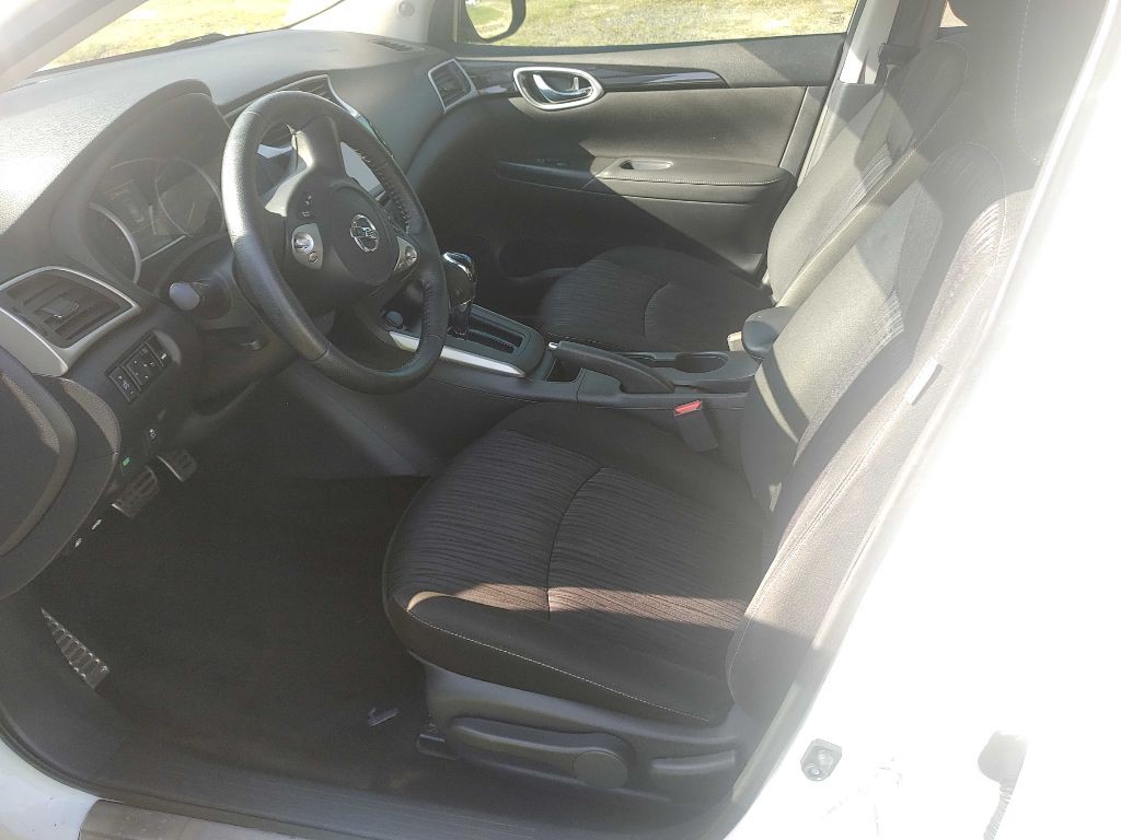2019 Nissan Sentra Image 9