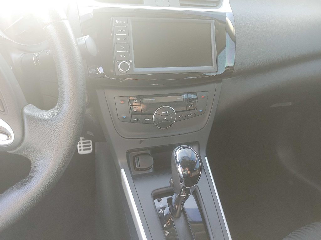 2019 Nissan Sentra Image 12