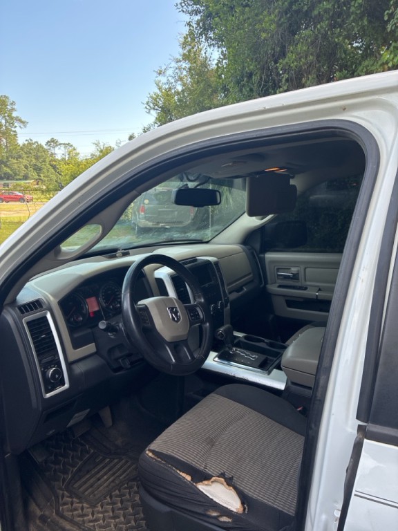 2012 RAM 1500 Image 3