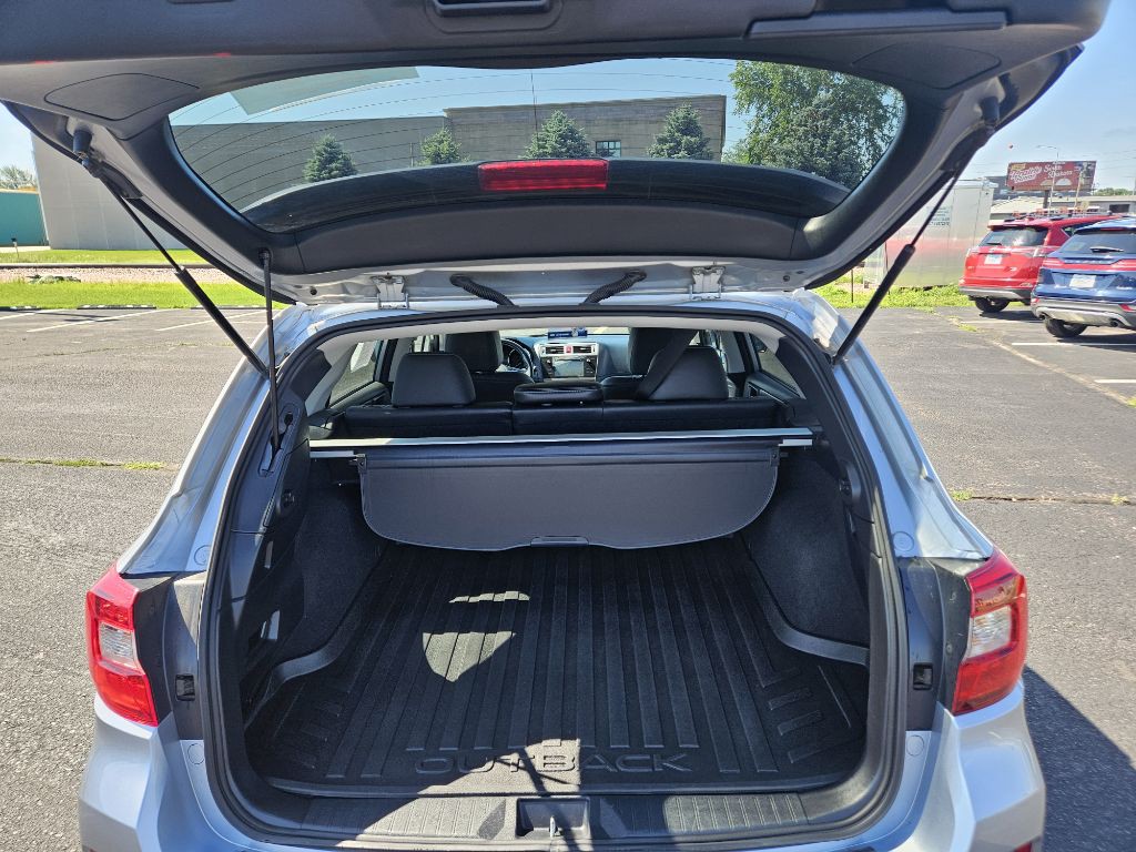 2017 Subaru Outback Image 13